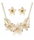 Creme Flower Set